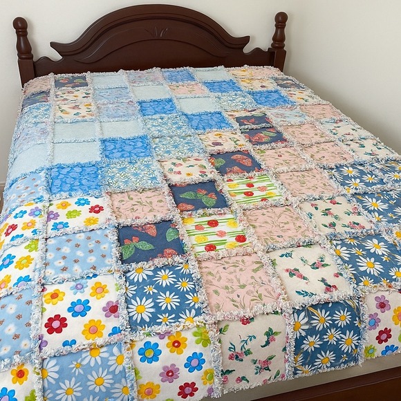 Handmade Patchwork Quilt Floral Butterfly‎ Rag Quilt Throw Blanket 102" x 86" - Picture 1 of 6